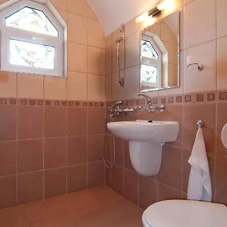 Hiora 招待所 阿赫托波尔