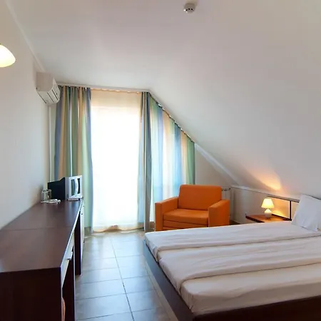 Hiora 阿赫托波尔