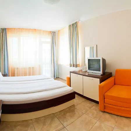 Guest house Hiora 3*