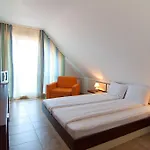 Guest house Hiora